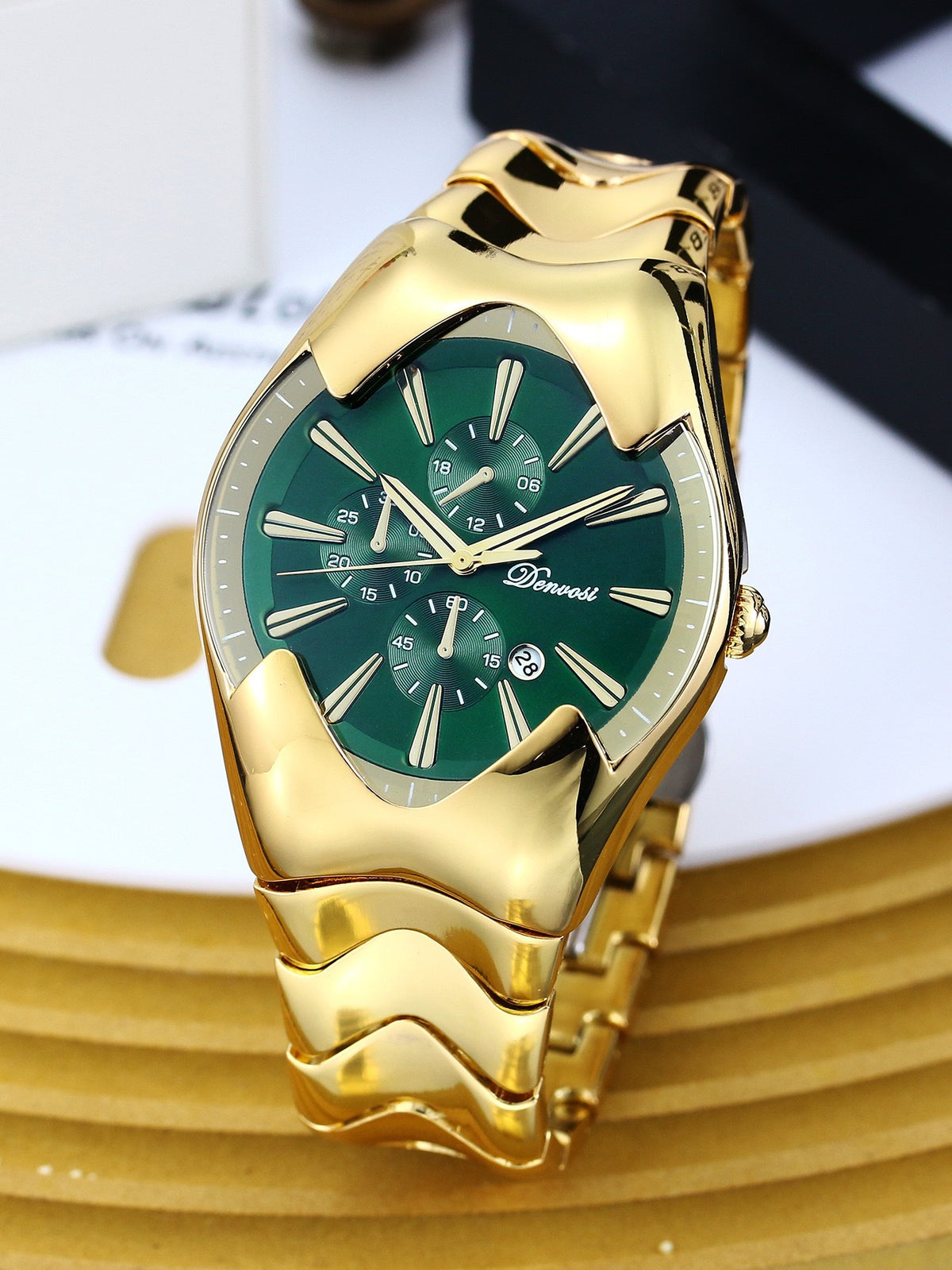 Y2K Wormhole Concept Men's Watch: Avant-garde Quartz Watch with Irregular Dial, Stylish and Unique Men's Clock