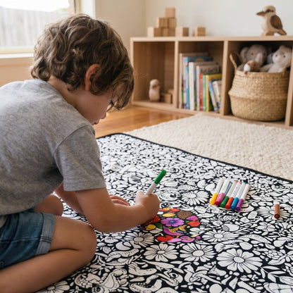 DIY Colouring Blanket with Fabric Markers