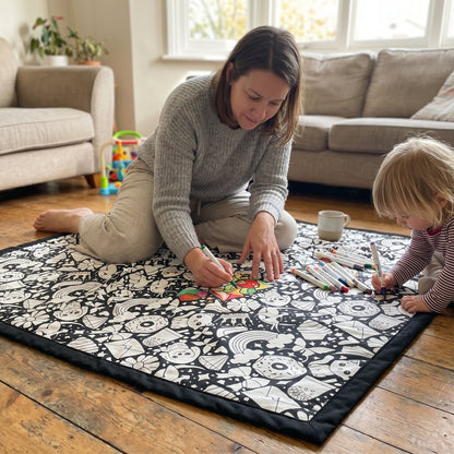 DIY Colouring Blanket with Fabric Markers